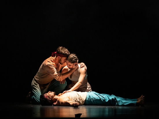 Dans- en theatershow met muziek van Sting | Message In A Bottle | Oude Luxor Theater in Rotterdam