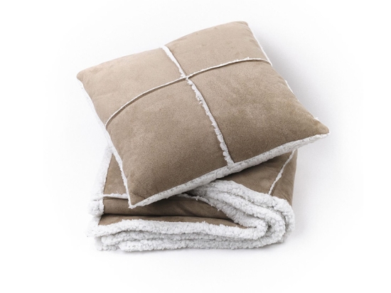 Luxe plaid met kussen (125 x 150 cm)