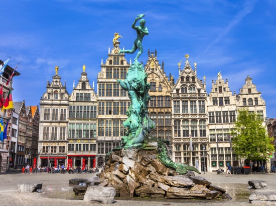 Dagtrip met een luxe touringcar naar Antwerpen