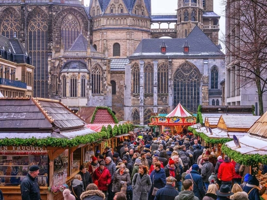Kerstshoppen in een stad naar keuze